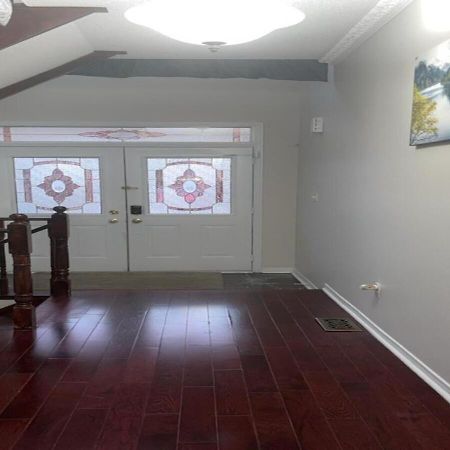 Beautiful Private Room Near Toronto Pearson Airport Brampton Bagian luar foto