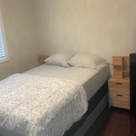 Beautiful Private Room Near Toronto Pearson Airport Brampton Bagian luar foto